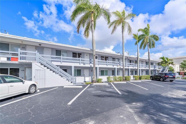 Building Photo - 2115 NE 37th Dr