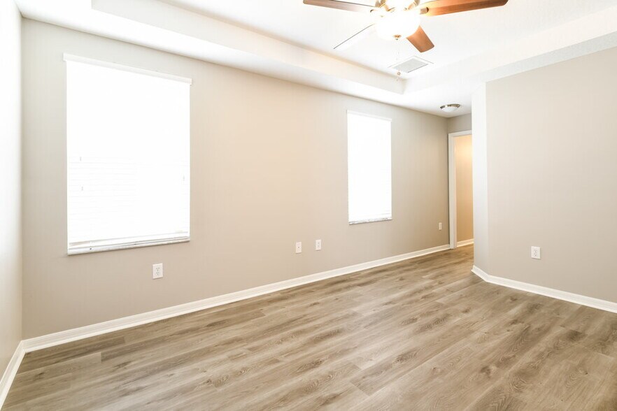Building Photo - 18409 Kentisbury Ct