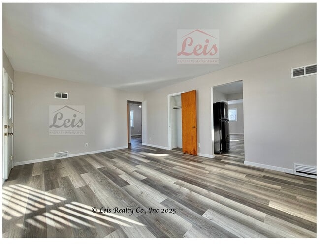 Building Photo - 205 N Mill St