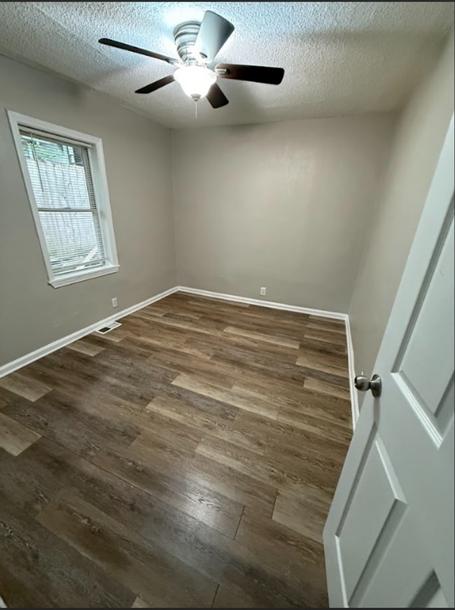 Building Photo - Beautifully Remodeled 3-Bedroom Single Fam...
