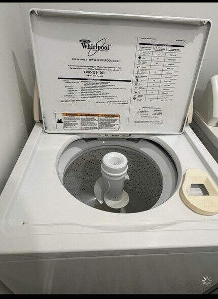 Washer and dryer - 529 McCourtie St