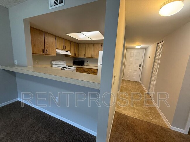 Building Photo - 1069 Ellen Ct