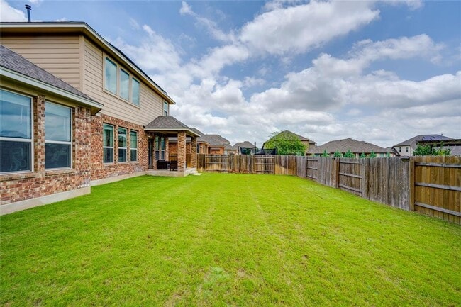 Building Photo - 3327 Columbus Way