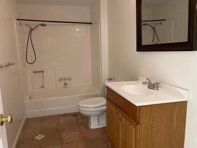 Building Photo - Magnificent Alpine Chalet with Breathe Tak...