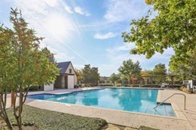 Building Photo - 9424 Snowberry Dr