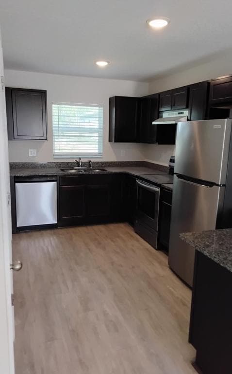 Building Photo - 9426 N Manashee Dr