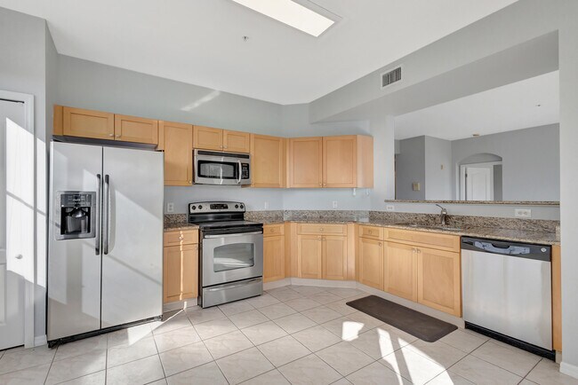 Building Photo - 11020 Legacy Dr