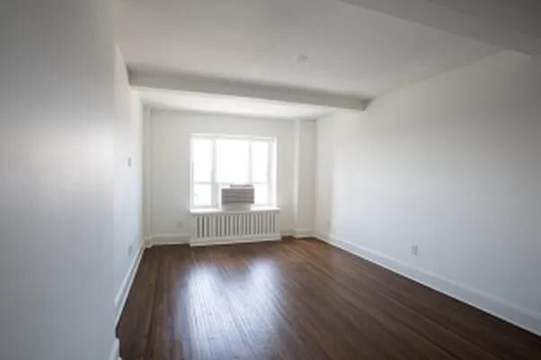 Building Photo - 510 W 110th St