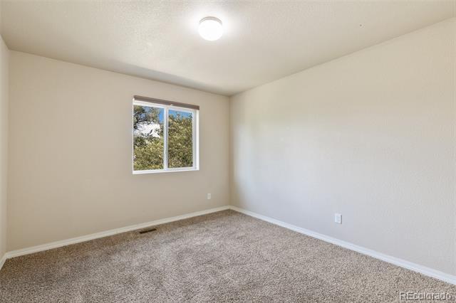 Building Photo - 4070 Creek Legend View