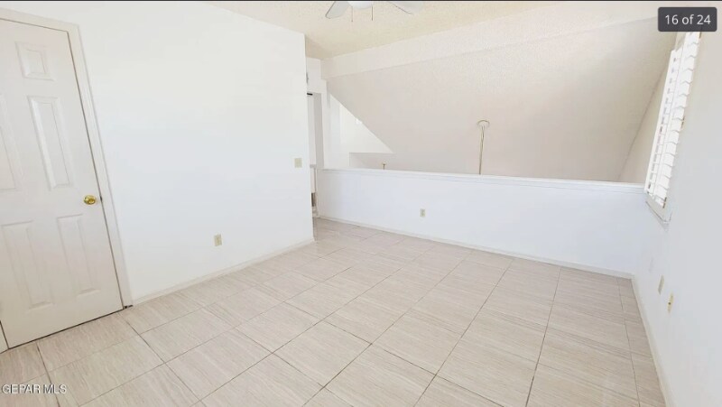 Building Photo - 1158 Hunters Ridge Pl