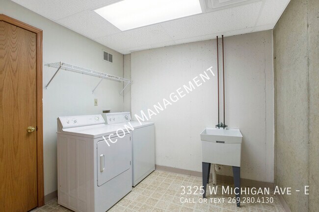 Building Photo - 3325 W Michigan Ave