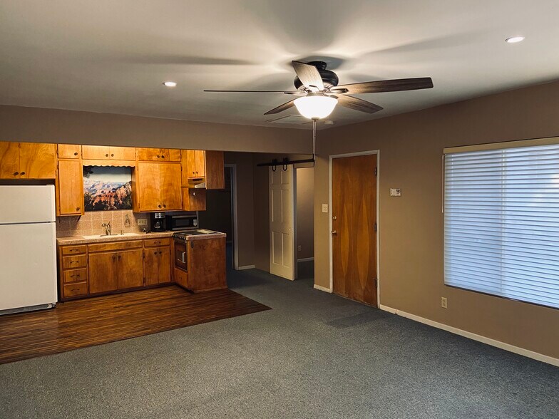 Building Photo - 2717 W Avenue K