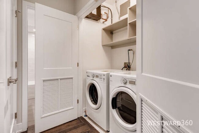 Building Photo - 880 N Milwaukee-5S