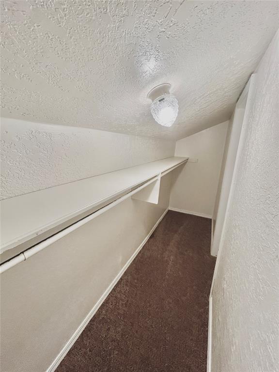 Building Photo - 1901 E Lindsey St