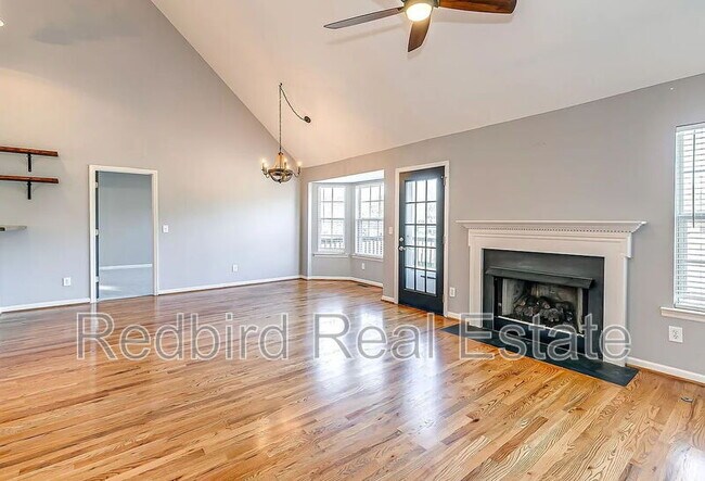 Building Photo - 1057 Meandering Way