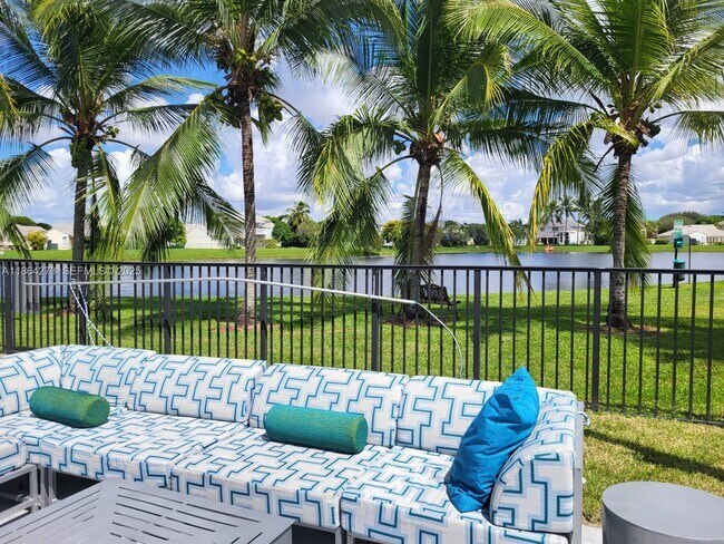 Building Photo - 4555 NW 99th Ave