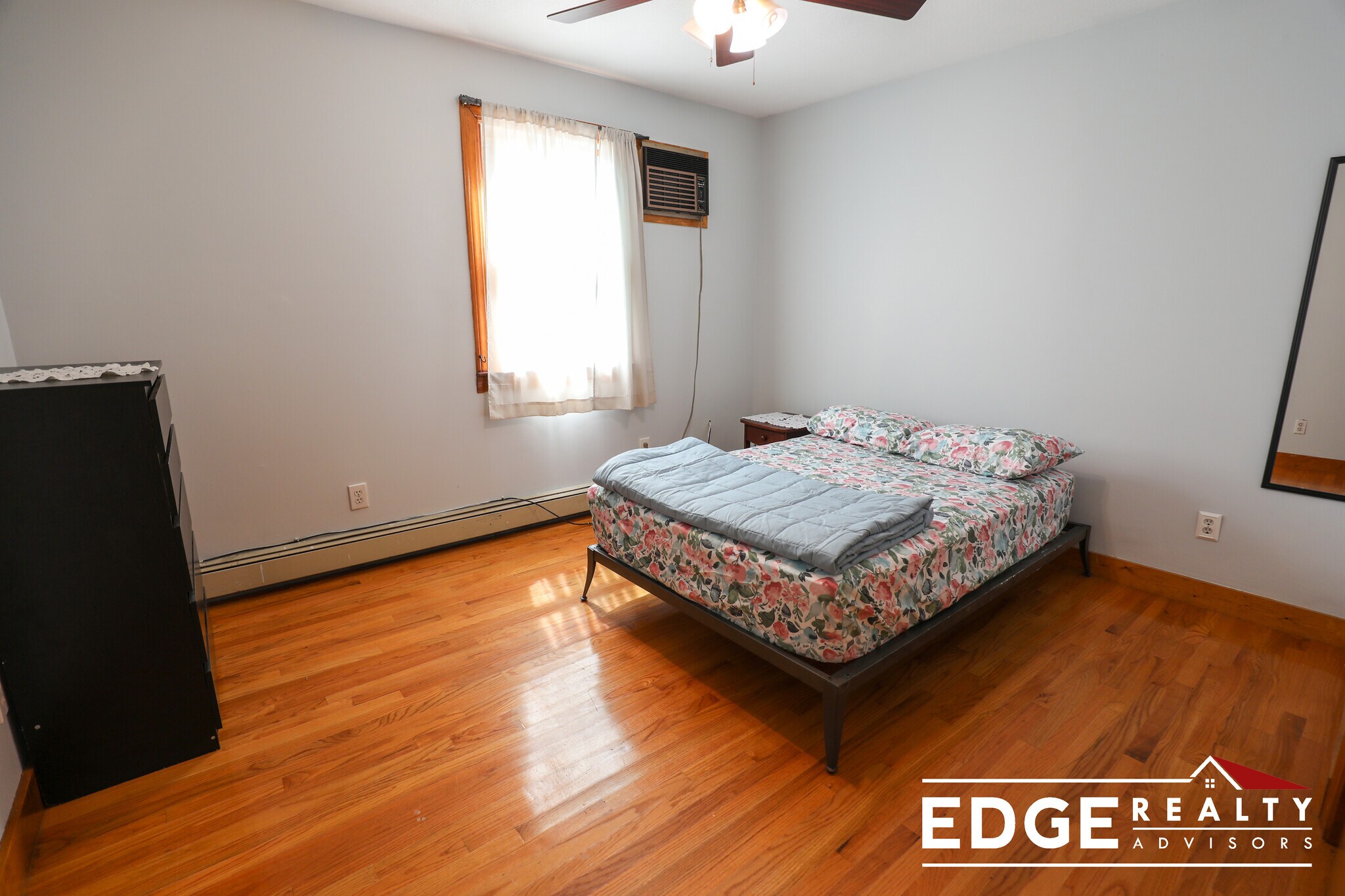 Building Photo - 42 Gerrish St