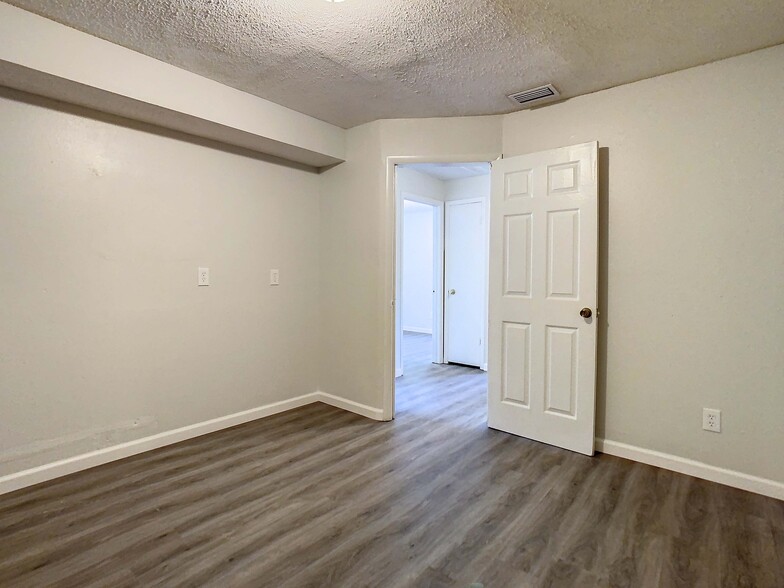 Building Photo - 8405 N Semmes St