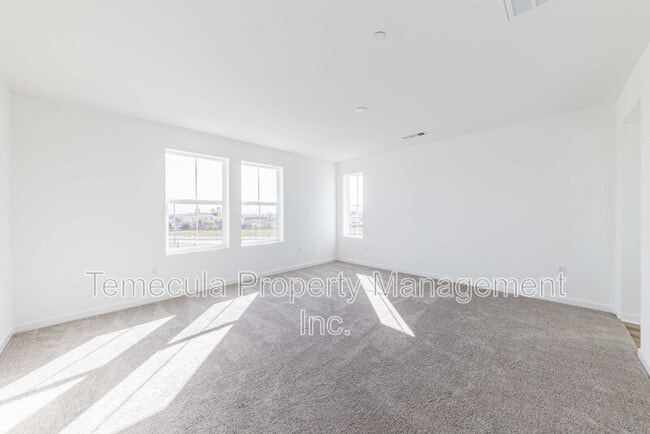 Building Photo - 31374 Lolite Dr