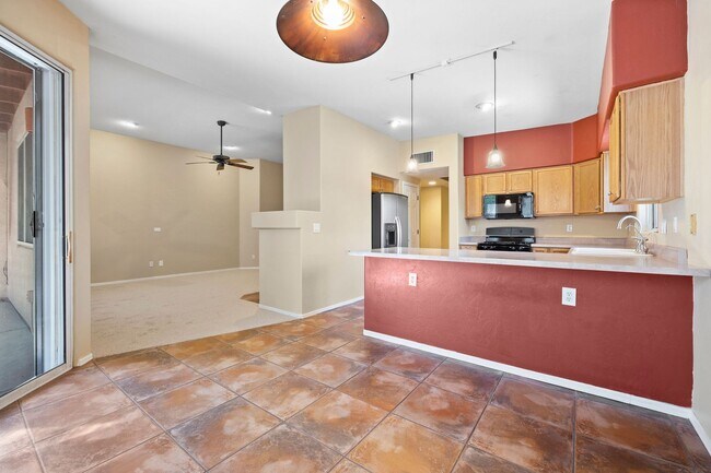 Building Photo - Santa Fe Home in Silverado Hills with Pool!