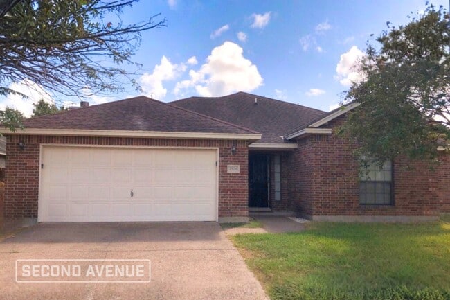 Building Photo - 2526 Windrose Dr