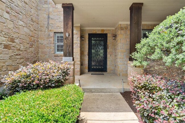 Building Photo - 908 Golden Palomino Ct