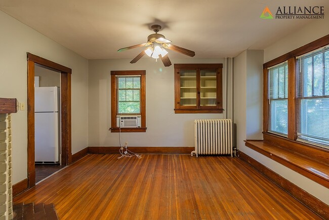 Building Photo - Fifteenth St. 344 N.