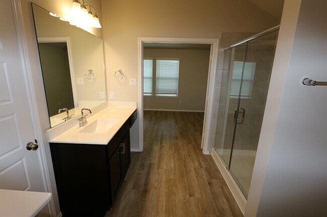 Building Photo - 21646 Calico Bush Trail