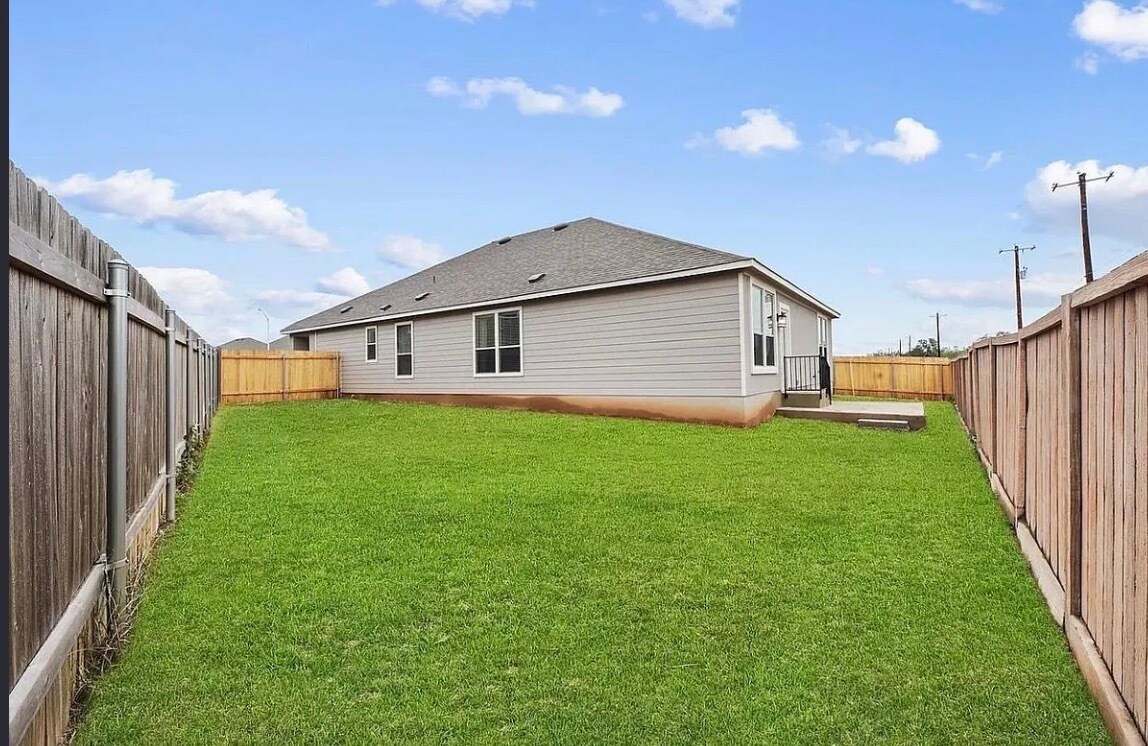 Building Photo - 100 Jarbridge Dr