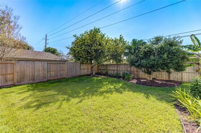 Building Photo - 4426 Desert Cliff Ct