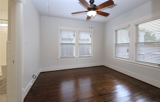 Building Photo - 214 Munford St