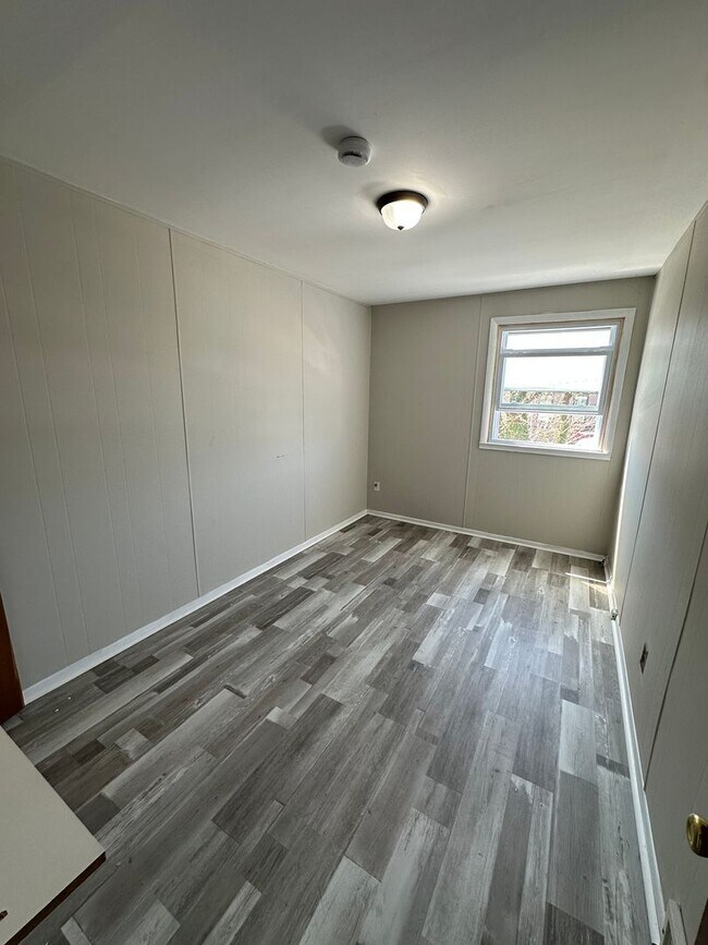 Building Photo - 356 Beverly Blvd