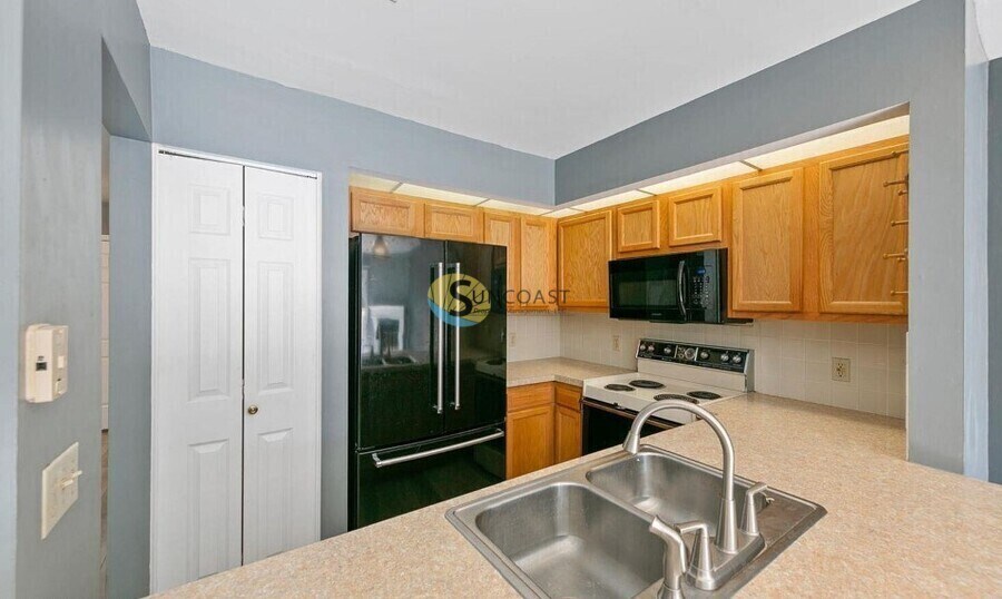 Building Photo - 3760 Moorings Ln
