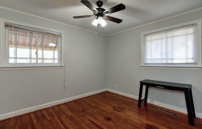 Building Photo - 1601 Cromwell Ct