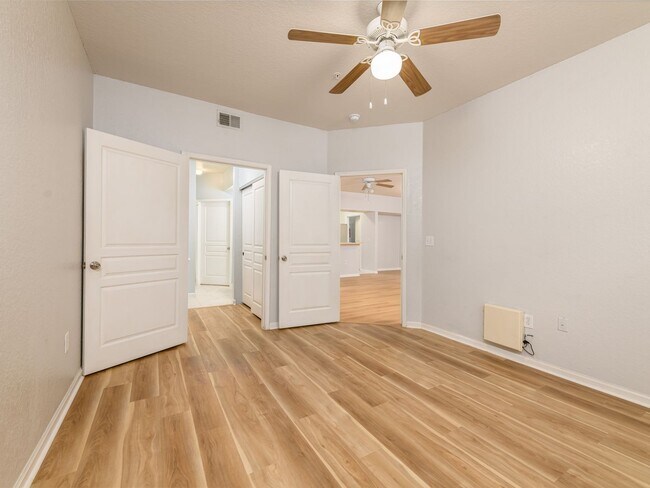 Building Photo - Tampa Palms Condo