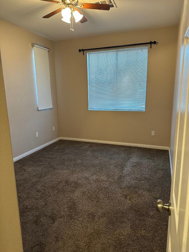 Building Photo - 7533 French Springs St