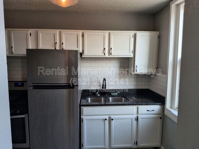 Building Photo - 1163 7th St W