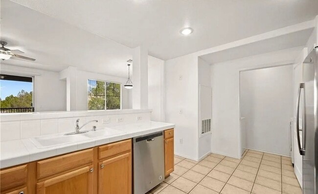 Building Photo - Two Bedroom Condo