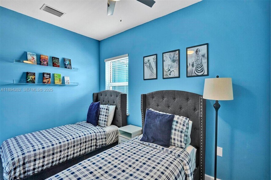 Building Photo - 1000 Matanzas Ave