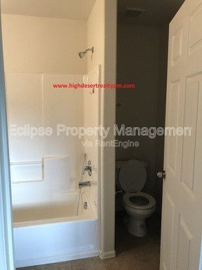 Building Photo - 2470 Theresea Ln