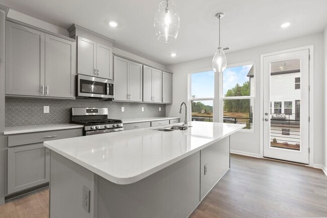 Building Photo - 1408 Blanche St