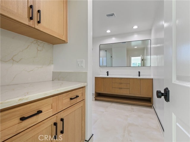 Building Photo - 3130 Dona Sarita Pl