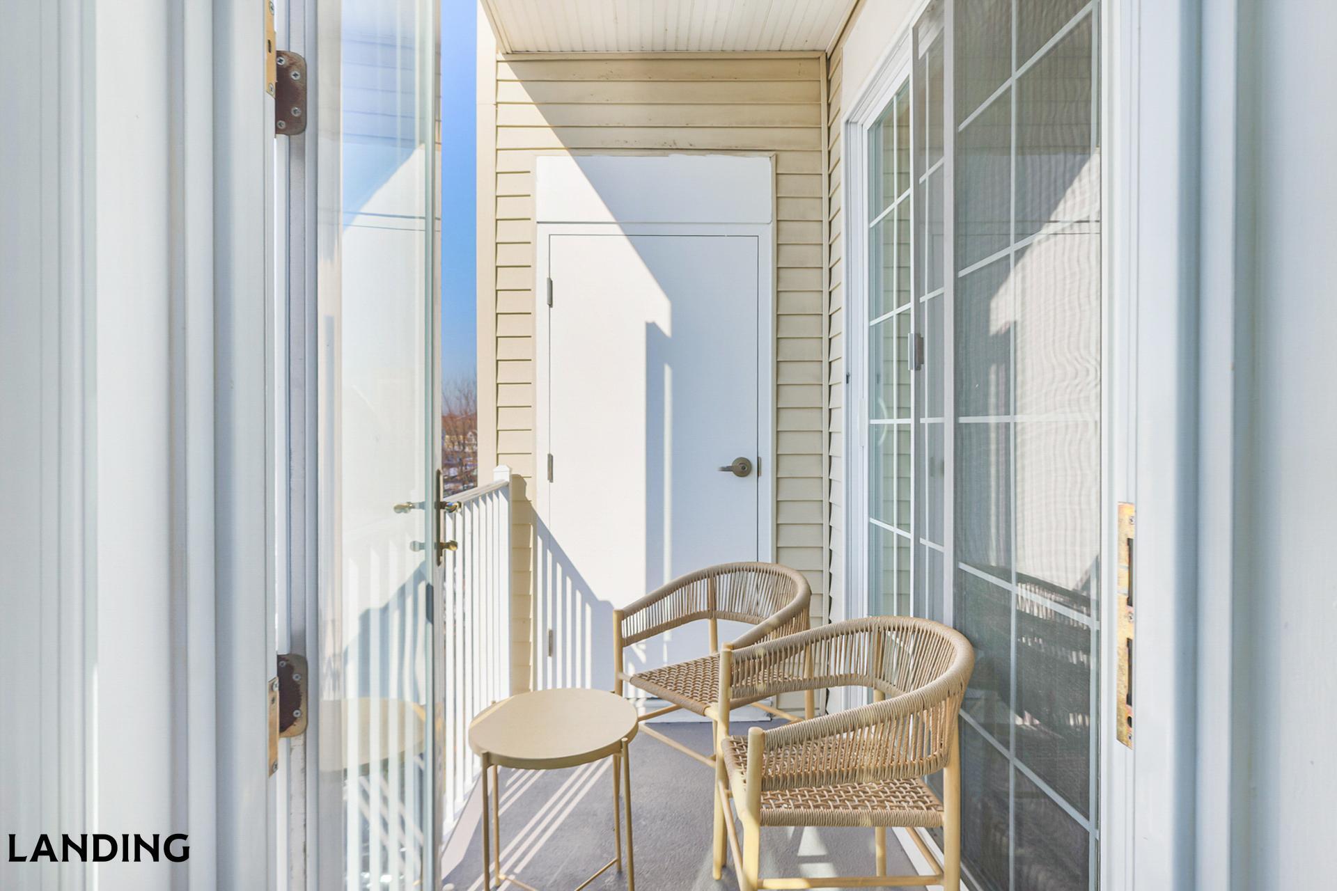 Building Photo - 100 River Park Dr