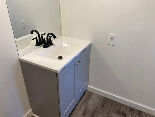 Building Photo - 34 Souther Trail