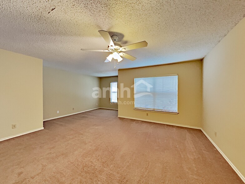 Building Photo - 18027 Redriver Song
