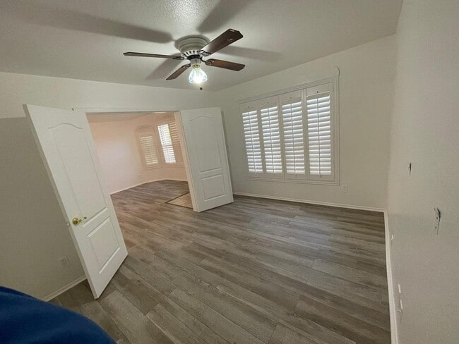 Building Photo - 2460 E Whitten St