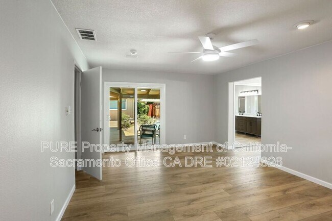 Building Photo - 160 Westcott Way