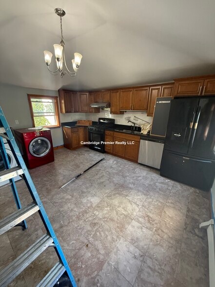 Building Photo - 199 Harvard St