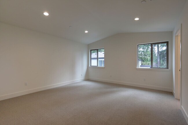 Building Photo - Brand-New 3bd + Office, 2.5ba Home Available in Perfect Kirkland Location!