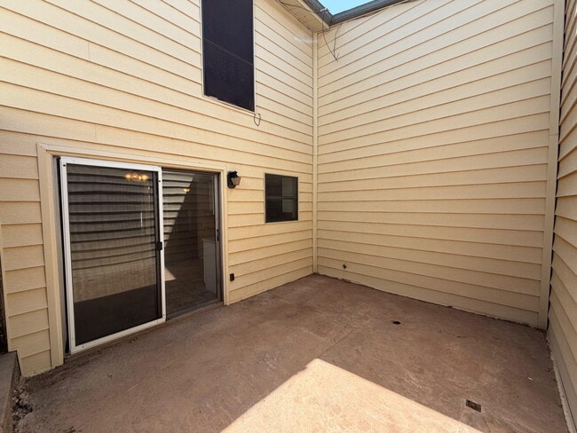 Building Photo - 3730 86th Dr